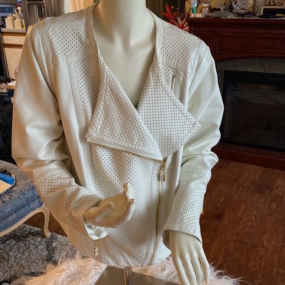 💞JENNIFER LOPEZ💞faux leather jacket - Picture 7 of 16